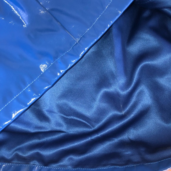 NWT Lazy Oaf Feeling Blue Vinyl Skirt Multi Zip Front Size US 18 Mini Skirt - Picture 10 of 16